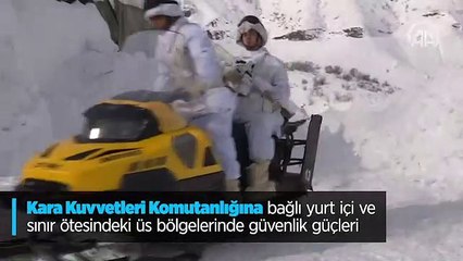 Üs bölgelerindeki kar kalınlığı 1,5 metreyi aştı