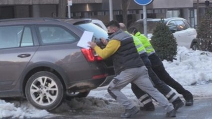 Lucha contra el hielo y la nieve en el centro de España