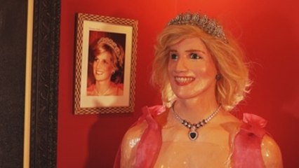 Internet se rinde al peculiar museo de cera de un empresario brasileño