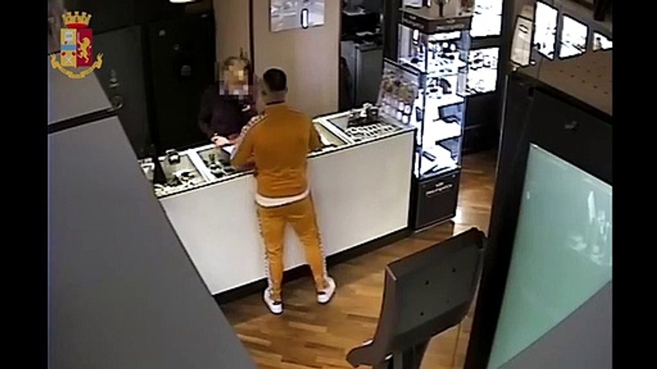 Siracusa - Evade dai domiciliari e rapina gioielleria arrestato 36enne di Pachino (12.01.21)