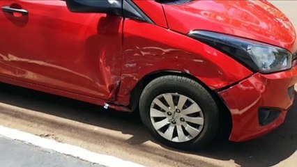 Corsa e HB20 se envolvem em colisão no Bairro São Cristóvão