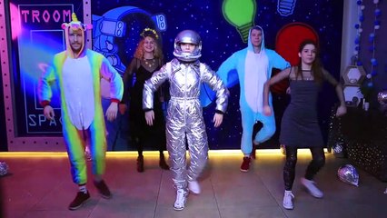 ¿Estás Listo Para Divertirte? / ¡Trucos Geniales De Belleza y Moda Para Una Fiesta Espacial!