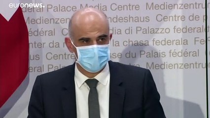 سويسرا تشدد القيود لمكافحة جائحة كورونا في البلاد