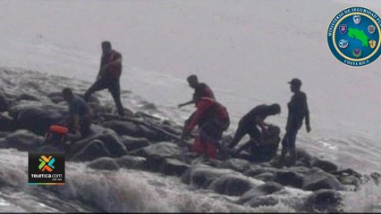 tn7-Guardacostas-atiende-dos-naufragios-en-Limón-y-rescata-a-nueve-personas-130121