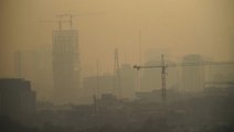 Heavy pollution engulfs Tehran