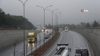Gaziantep’te, yağmur ve sis etkili oldu