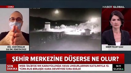 Canlı yayında ilginç anlar! Seyirci ısrar edince maskesini çıkardı ve...