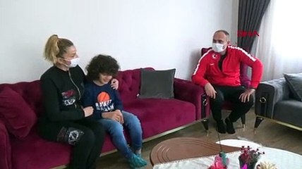 Otizmli çocuk 'fotoğrafını çekti' diye kargo görevlisi tarafından dövüldü