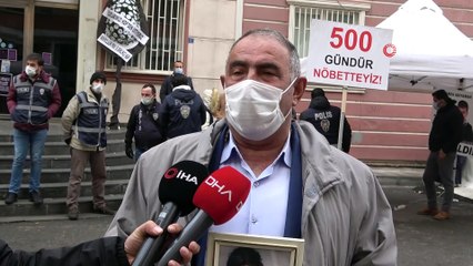 HDP önündeki eylemin 500'üncü gününde bir aile daha çocuğuna kavuşmak için nöbete katıldı