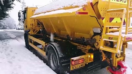 Gritter gets stuck in Worksop snow