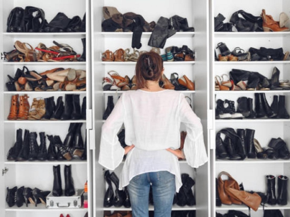 Weg damit! Diese Schuhe solltest du sofort aussortieren