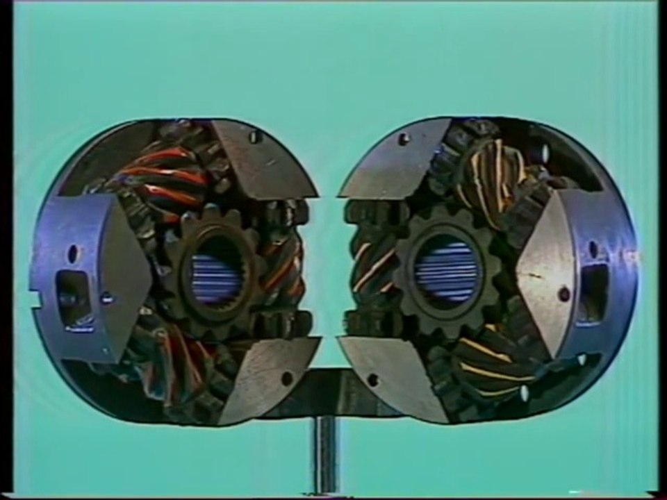 PSA - Le différentiel autobloquant Torsen sur Peugeot 405 MI16 et Citroën BX GTi 4x4 (1989)