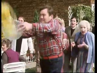 Terry And June - S7/E4 Too Many Cooks.  Terry Scott • June Whitfield