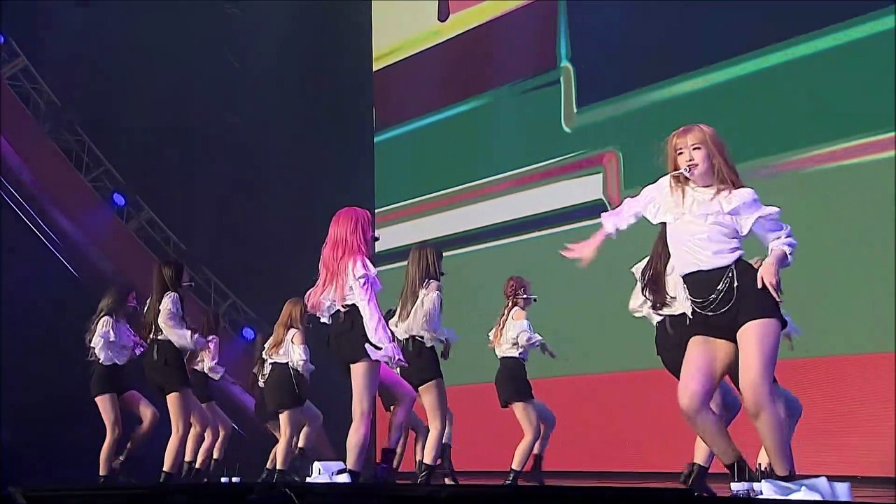 Suki ni Nacchaudarou？(好きになっちゃうだろう？) - IZONE 1st Concert 'Eyes On Me 'In Seoul