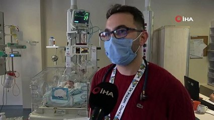 Parmak bebek ayaksız olarak dünyaya geldi