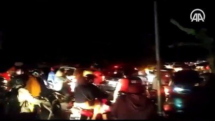 Endonezya’da 6,2 büyüklüğünde deprem: 8 ölü