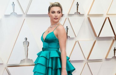 Florence Pugh defends Bella Thorne from Instagram trolls