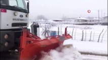 - Manisa’da büyükşehir ekipleri karla mücadele ediyor