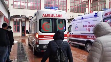 Otobüs kazasında yaralanan yolcular hastaneye sevk edildi