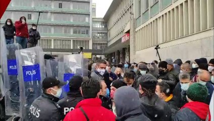 Emekçilerin ‘sefalet zammı’ protestosuna polis müdahalesi
