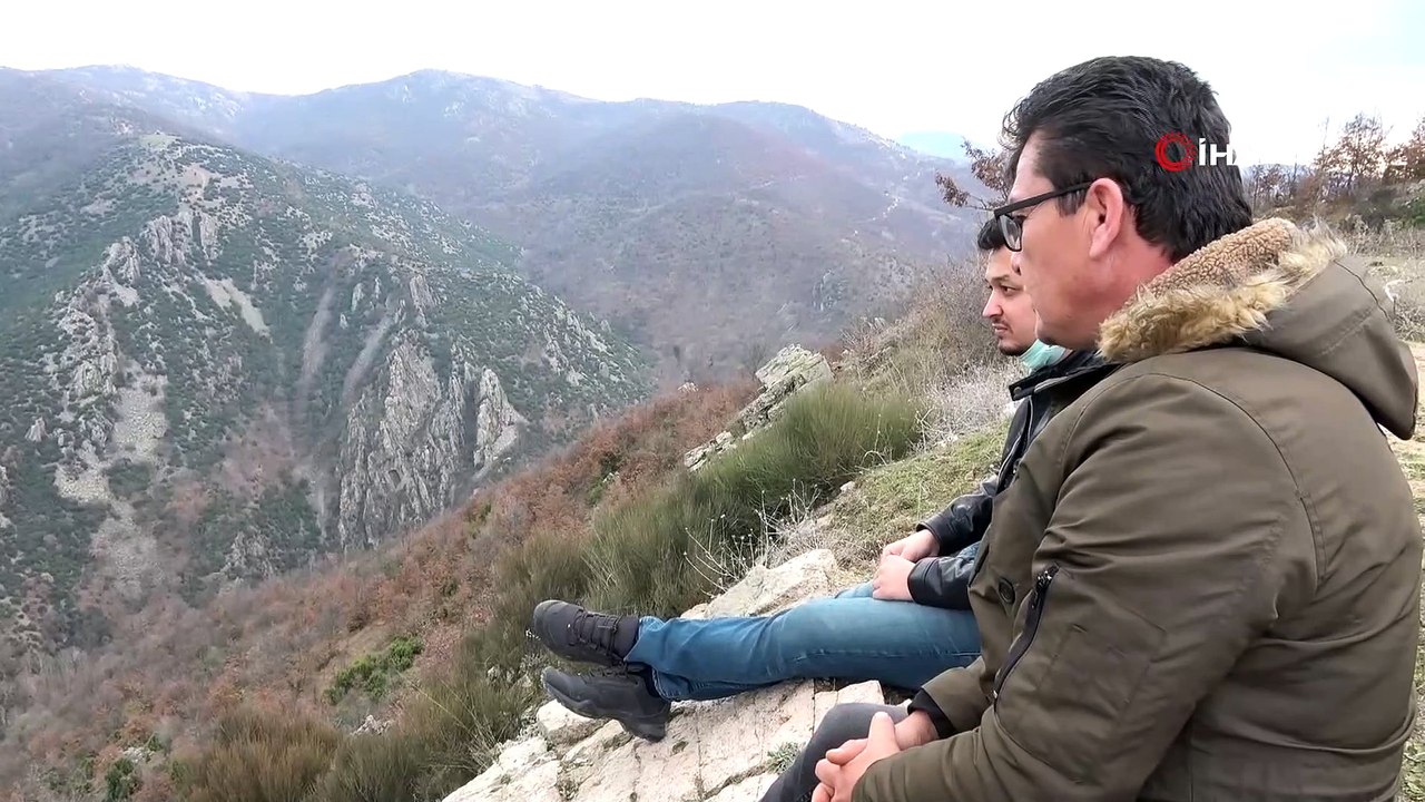 Doğal seyir terası manzarasıyla hayran bırakıyor- Bu tepeye çıkıp saatlerce manzarayı seyrediyorlar