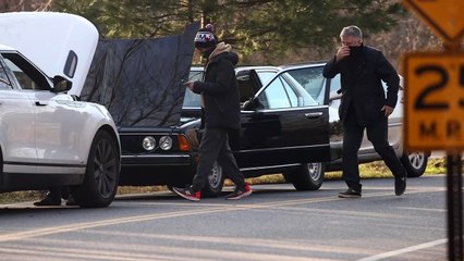 El percance de coche que deja a Alec Baldwin tirado