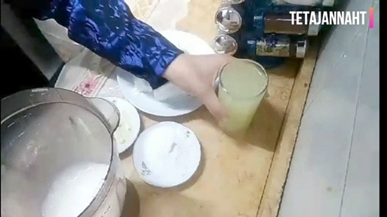 في دقيقة كريمة الحلويات