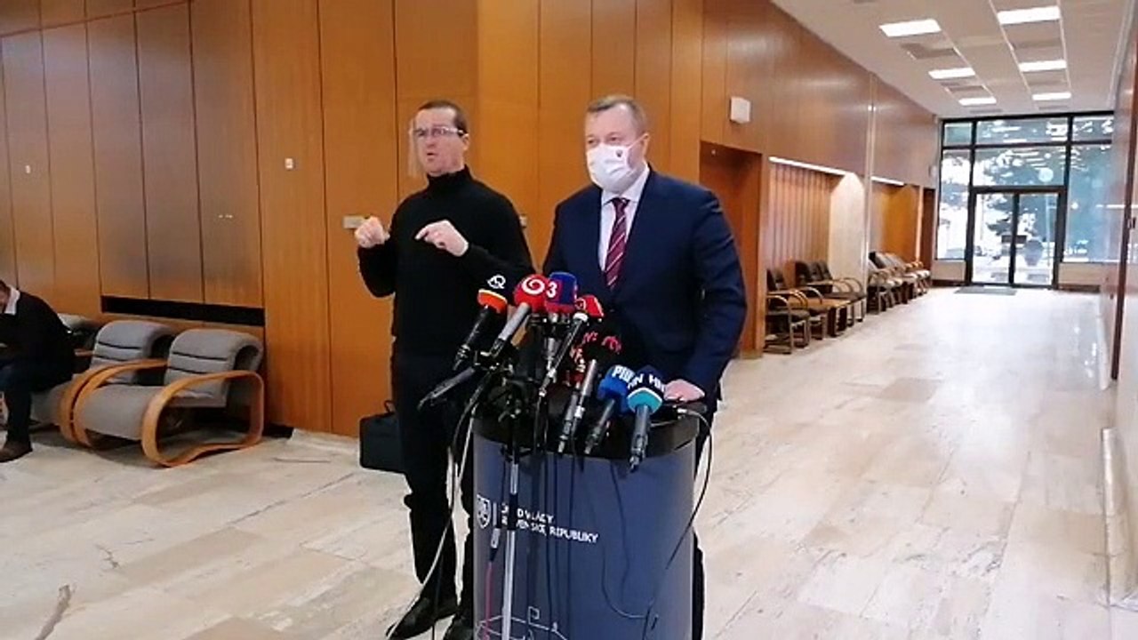 ZÁZNAM: Brífing ministra práce, sociálnych vecí a rodiny M. Krajniaka