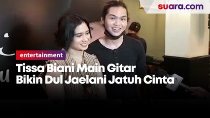 Download Video: Lihat Tissa Biani Main Gitar, Bikin Dul Jaelani Makin Cinta