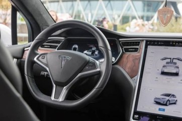 Tesla Asked to Recall 158,000 Cars Due to Defective Touchscreen Display