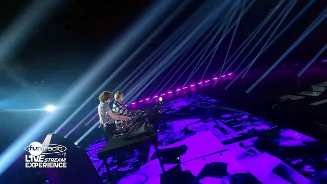 Ofenbach en mix à Fun Radio Live Stream Experience