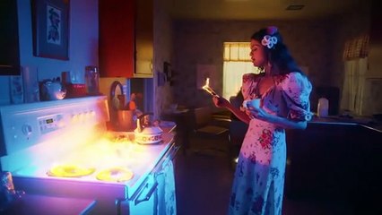 Selena Gomez - De Una Vez (Official Video)