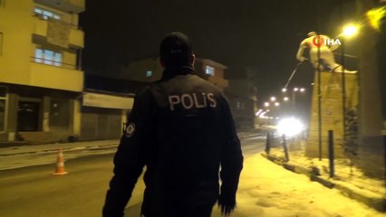 Kars’ta kar yağışı etkisini artırdı