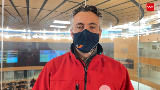 Los aparcamientos de Navacerrada y Cotos, completos y con los accesos cerrados