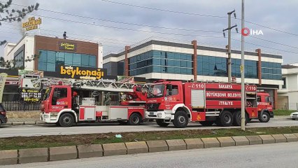 Bacası yanan işletmeyi izinli itfaiye eri kül olmaktan kurtardı