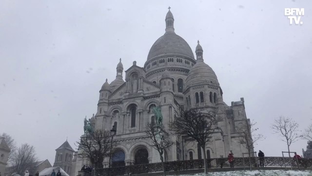 Les images de Montmartre sous la neige ce samedi matin