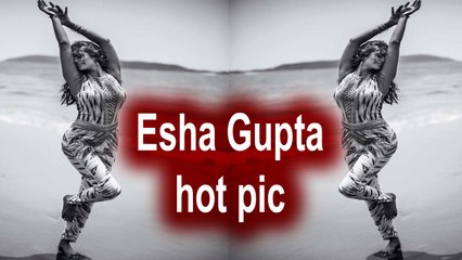 Esha Gupta flaunts perfect hourglass figure in new post