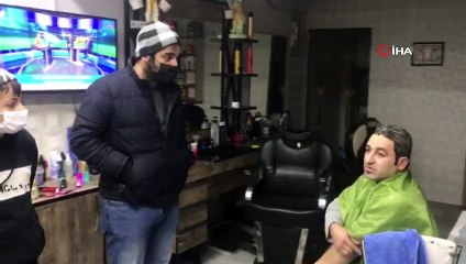 Esenyurt’ta kısıtlama günü şoke eden olay...Dışı çiğköfteci, içi berber