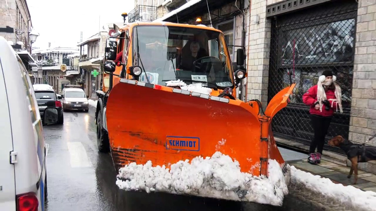 Στα "λευκά" η Αράχωβα... στο "κόκκινο" η Βοιωτία