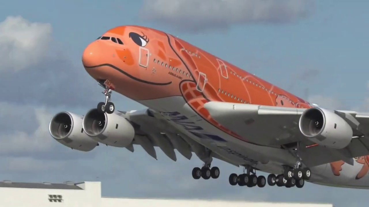 Top 10 Best Aviation Moments..... Watch and Enjoy