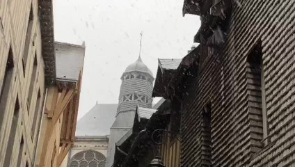 La neige tombe sur Troyes