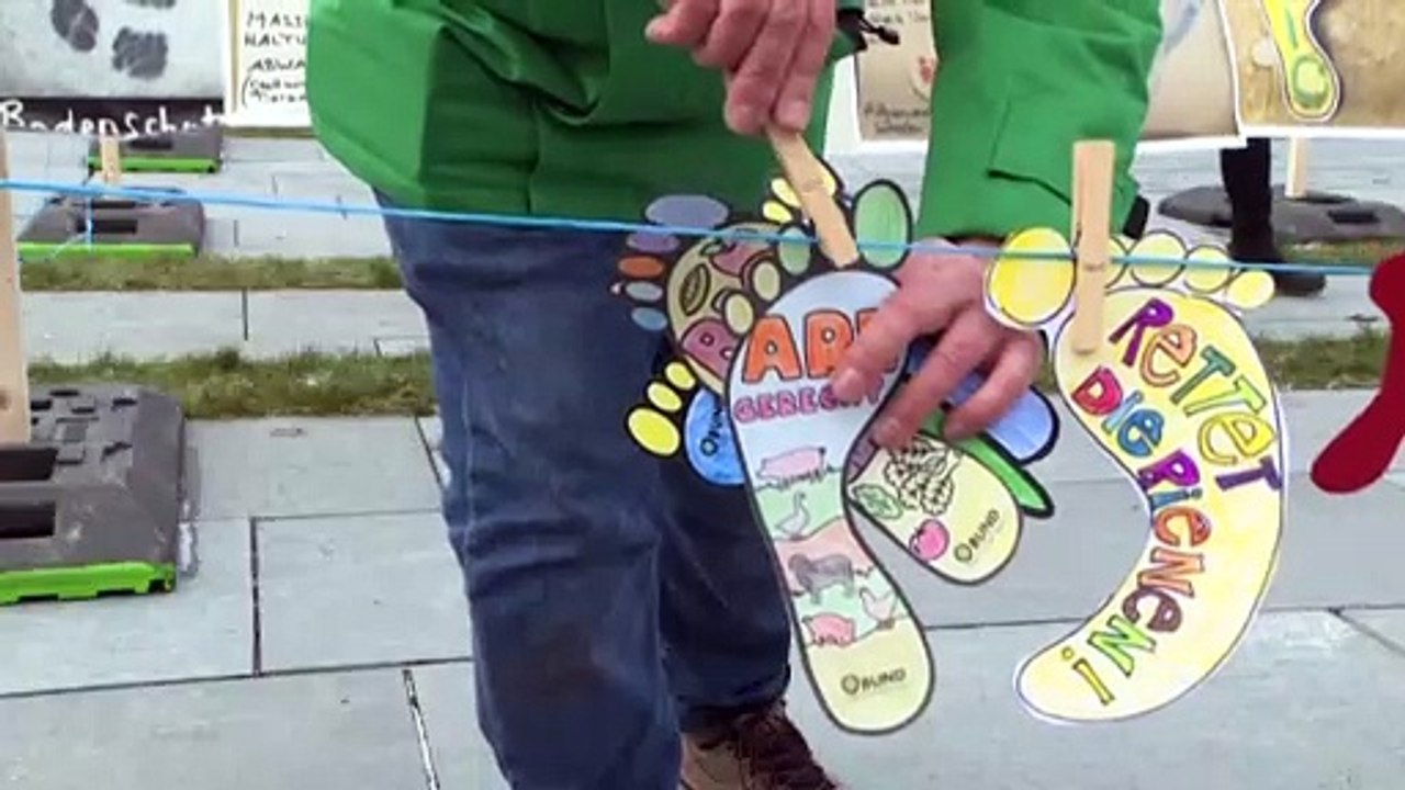 'Wir haben es satt!'-Demo für Agrarwende in Berlin