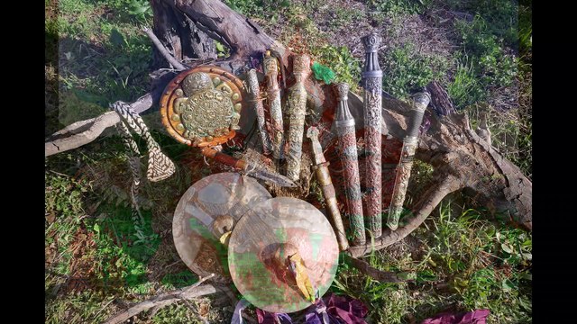 Collection d'armes himalayennes martiales & rituelles - Various Himalayan weapons' collection