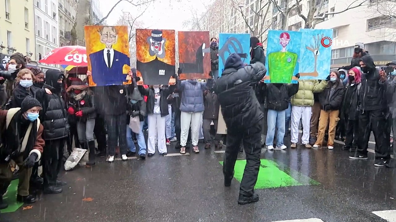 - Fransa’da “küresel Güvenlik” Yasası Protestoları Devam Ediyor- 80 Farklı Kent Ve Kasabada Binlerce Kişi, Yoğun Kar Yağışına Rağmen Sokaklarda