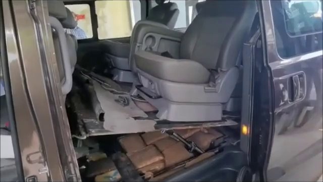 ext-conductor-de-microbus-trasladaba-droga-en-compartimientos-160121