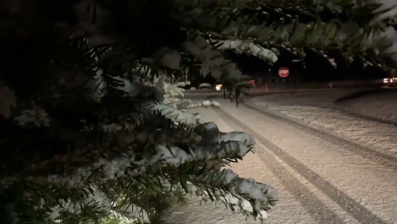 Burst of snow leaves behind slushy roads in central Virginia