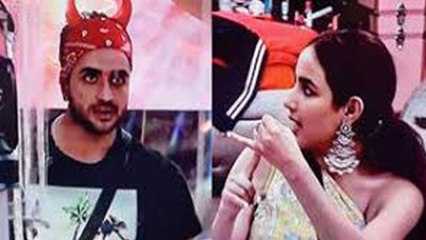 Télécharger la video: Bigg Boss 14: Jasmin Bhasin के fans ने jasmin के लिए पार की हदें, एविक्शन पर उठाये सवाल | FilmiBeat