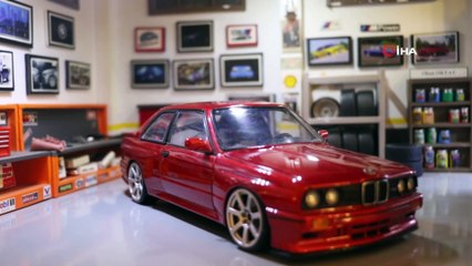 Çocukken oynadığı oyuncak arabalarını buldu, 550 araçlık koleksiyona ulaştı