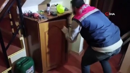 Avcılar’da uyuşturucu serasına çevrilen daireye jandarmadan operasyon