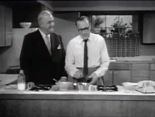The Jack Benny Program ep. Jack Goes To A Gym